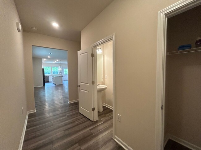 Building Photo - Stunning end-unit newly built 3 bedroom 2....