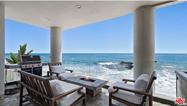 Foto del edificio - 25252 Malibu Rd