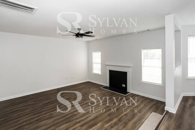 Foto del edificio - Stately 4 BR, 2.5 BA home