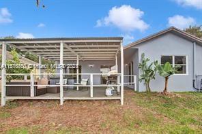 Foto del edificio - 1020 SW 8th St