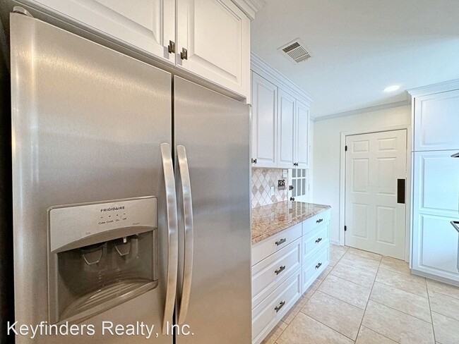 Building Photo - 3 br, 2.5 bath House - 1795 Chevelle Dr.