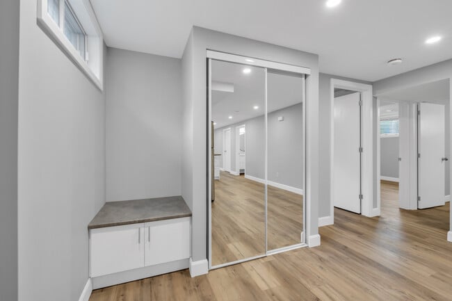 Building Photo - 23 Foothills Dr