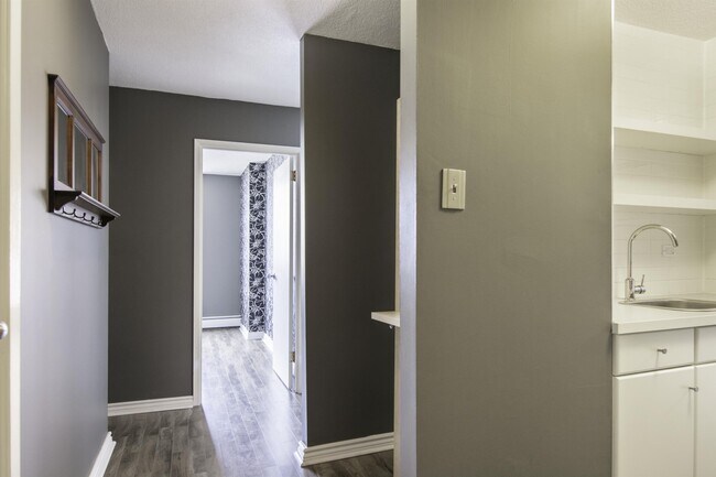 Photo du bâtiment - 9930-113 113 St