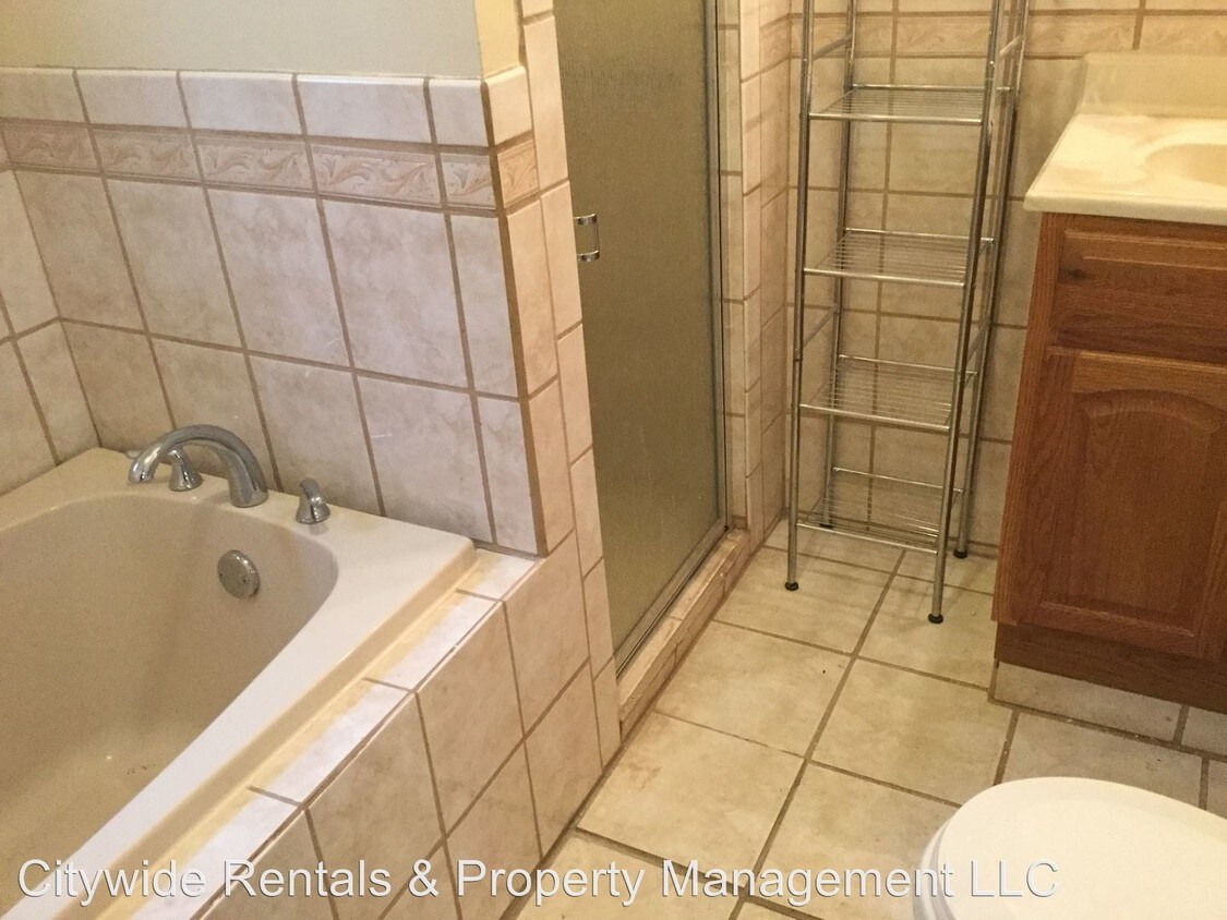 Primary Photo - 4311 N 26th St