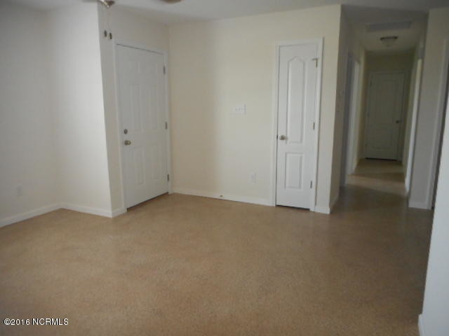 Building Photo - 103 Virginia Dr