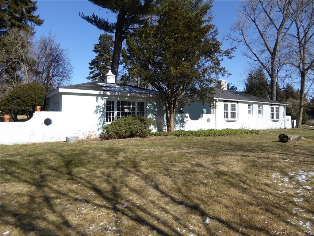 Primary Photo - 24 Wallacks Dr