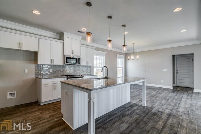 Foto del edificio - 1070 Bridle Trl