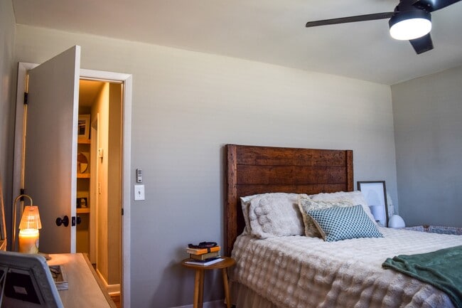 Foto del edificio - 1021 Old Bishop Rd