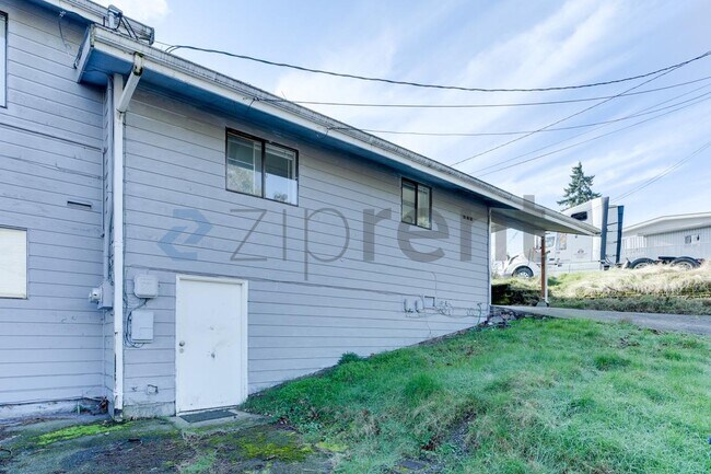 Foto del edificio - 2717 S 125th St