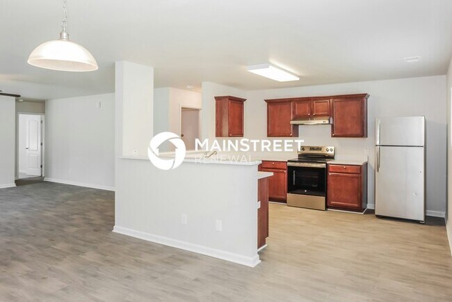 Foto del edificio - 3 Bedroom Pet-Friendly Home in HARVEST, AL...