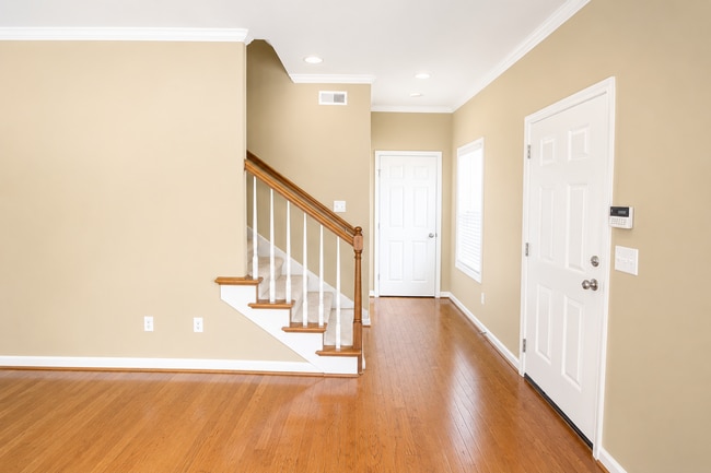 Building Photo - 899 Magnolia Ct