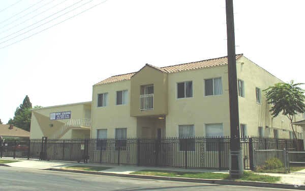 Primary Photo - 1156 W 36th Pl