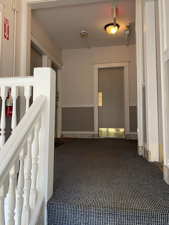 Building Photo - 8 Kinross Rd