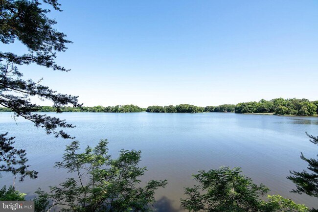 Foto del edificio - 11916 Billys Point Ln