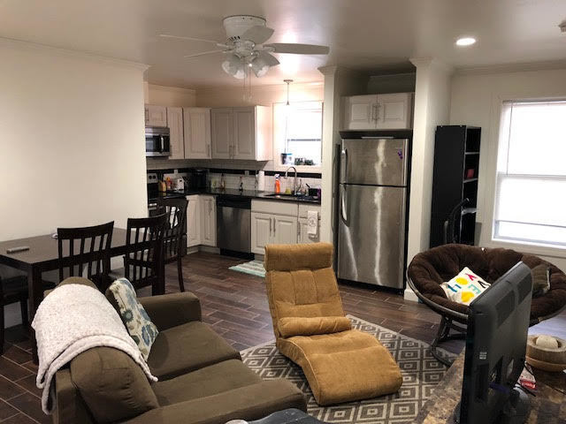 Foto del edificio - 102 Wiedmaier Ct