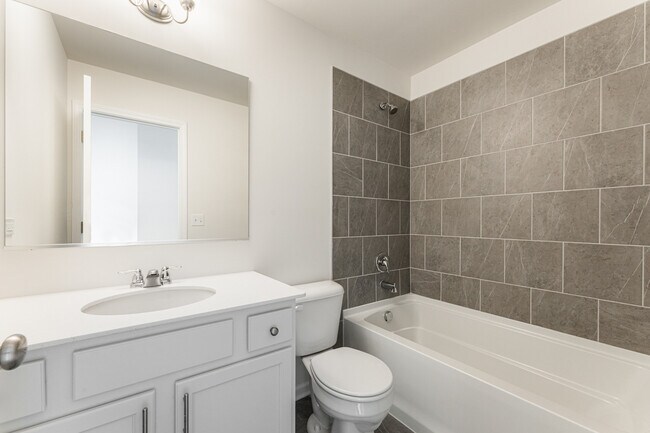 Foto del edificio - 1944 Kingsley Cir