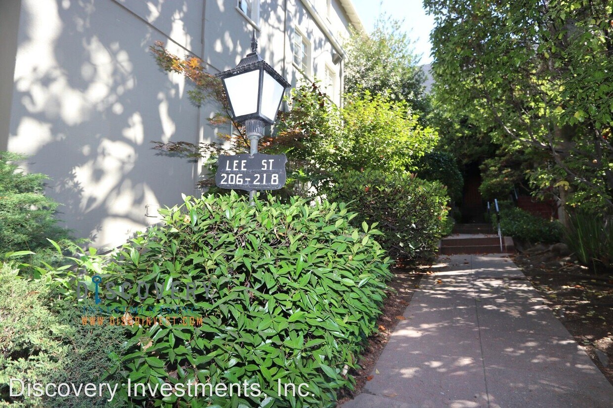 Foto principal - 1 br, 1 bath House - 216 Lee St.