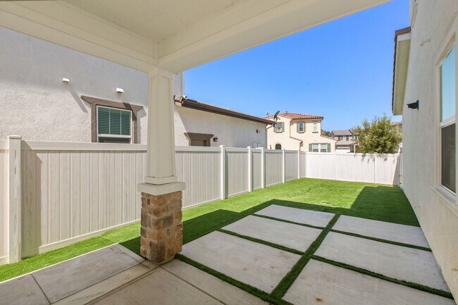 Building Photo - Charming 4 bedroom in Park Circle