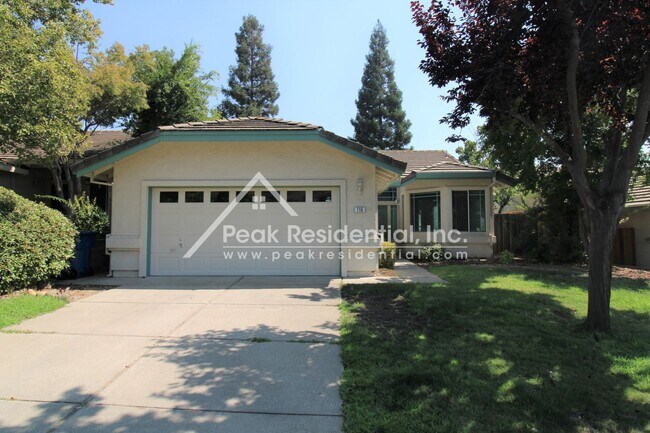Foto del edificio - A Cute Folsom 3bd/2ba House with 2 Car Gar...