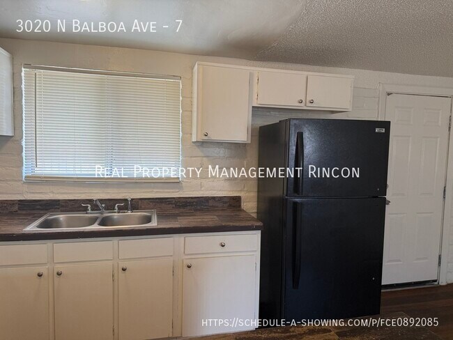 Foto del edificio - 3020 N Balboa Ave