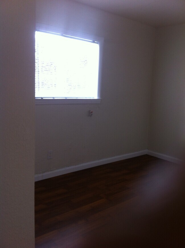 Building Photo - 1501 23rd Ave