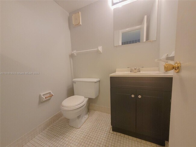 Foto del edificio - 7521 NW 16th St
