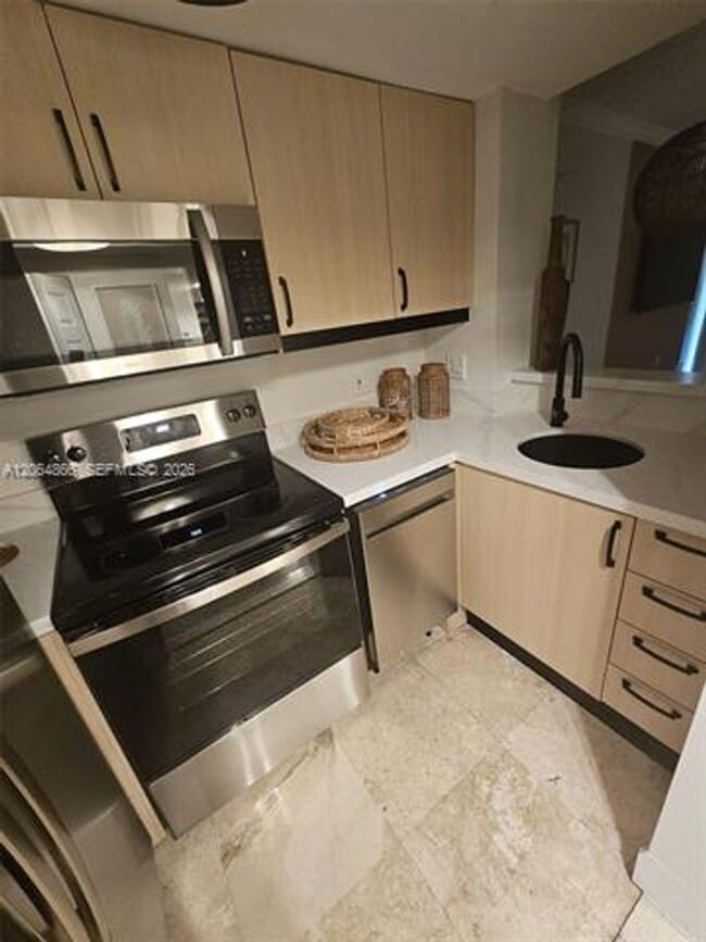 Photo - 2951 S Bayshore Dr cu-212 Apartment