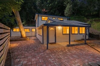 Building Photo - 2836 Kilkare Rd
