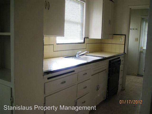 Building Photo - 733 Ramona Ave