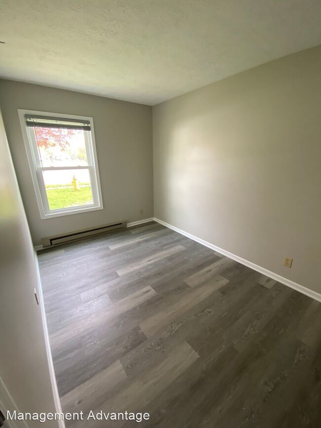 Building Photo - 3 br, 1 bath House - 708 Clifty Falls Lane