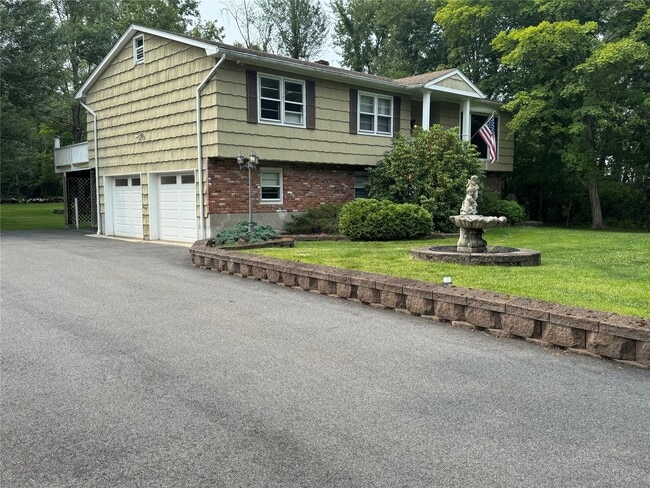 Building Photo - 553 Cross Hill Ln