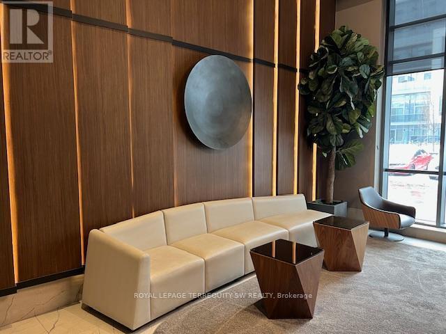 Building Photo - 8 Nahani Way