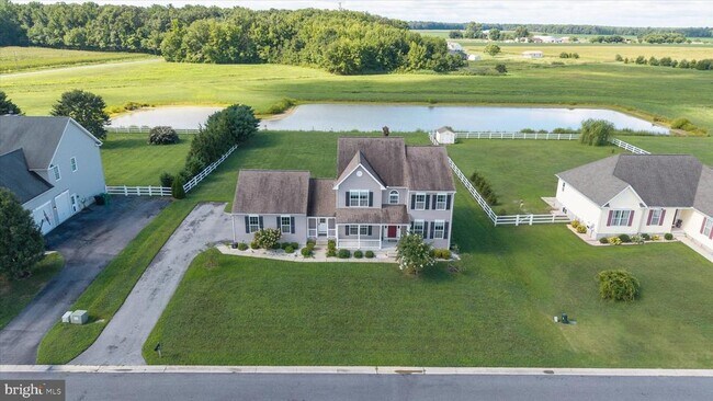 Building Photo - 209 Riding Path Dr