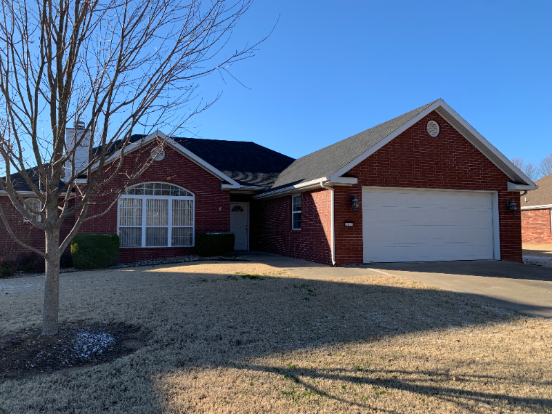 Foto principal - 702 Tunbridge Dr