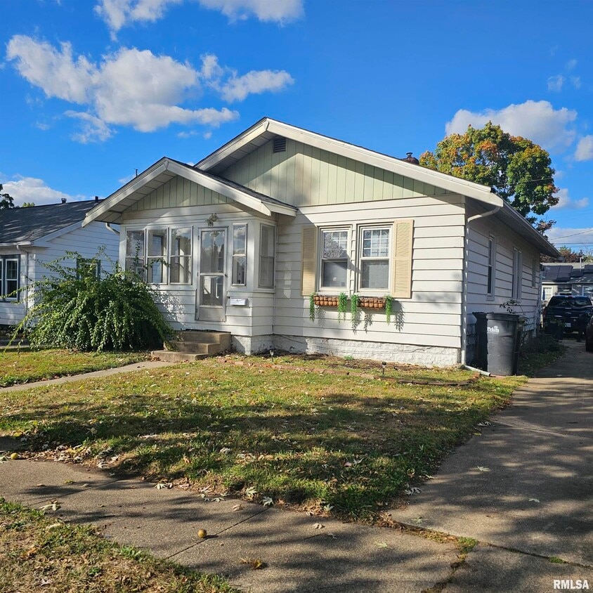 Foto principal - 909 St Julian St