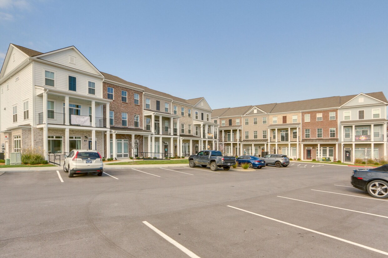 2400 Arden Village Dr Unit I, Columbia, TN 38401 Condo for Rent in