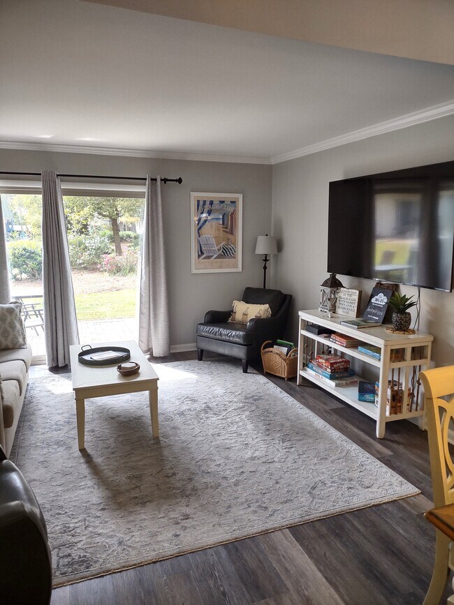 Foto del edificio - 32 S Forest Beach Dr