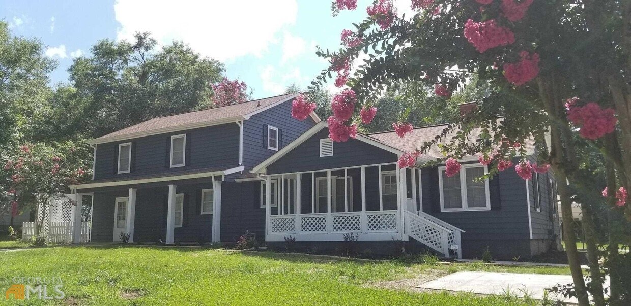 Primary Photo - 40 Tully Rd