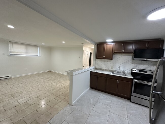 Photo - 594 American Legion Hwy Apartment