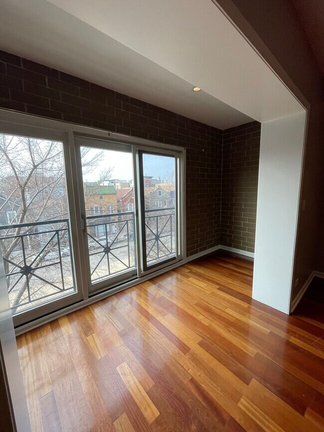 Foto del edificio - 1457 N Ashland Ave