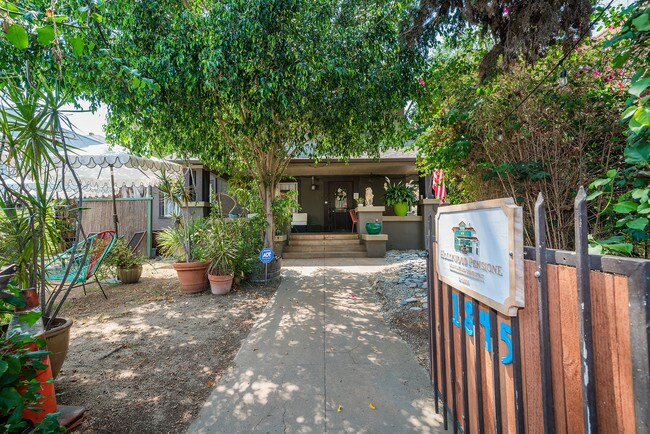 Front Gate - 1845 N Wilton Pl