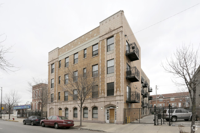 Building Photo - 2120 W Washington Blvd