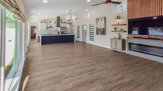 Foto del edificio - 2713 Renatta Dr