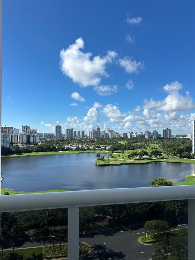 Building Photo - 3675 N Country Club Dr