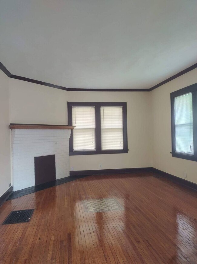 Foto del edificio - Home for Rent Northwest Rockford