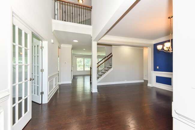 Foto del edificio - 406 Fairmile Dr