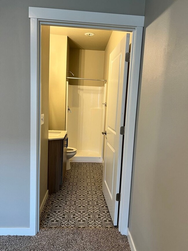 Interior Photo - Eagle Pointe