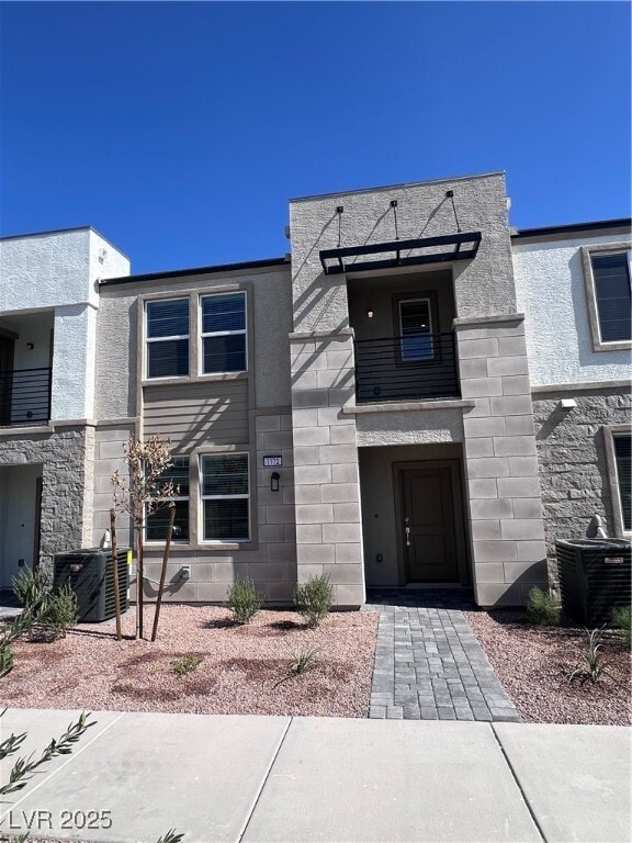 Building Photo - 1172 Heliodor Ave