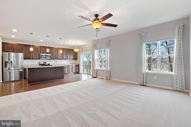 Building Photo - 611 Misty Hill Dr