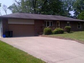 Building Photo - 1520 E Matlock Rd